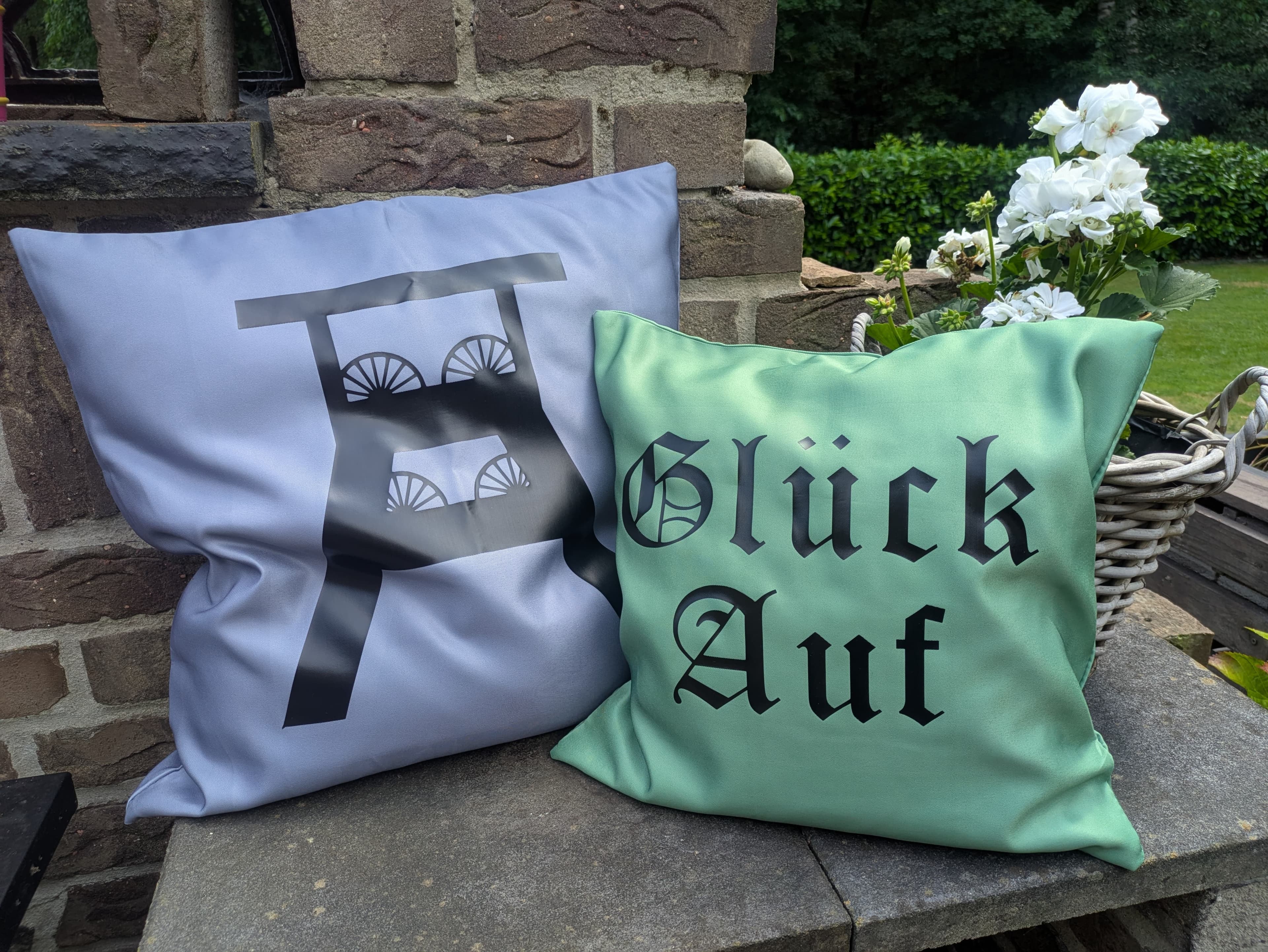 Individuelle Outdoorkissen-Bezüge – Haus & Hof